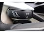 Volkswagen Multivan 1.5 eHybrid L2 Bulli Edition 4Motion 245PK / 180kW DSG, 19" 'Halmstad' LMV, LED Matrix (IQ.Lights), keyless start & entry, elektromechanische stuurbekrachtiging, verwarmbaar stuurwiel, verwarmbare voor- en achterstoelen, verwarmbare en akoestische voorruit, Harman & Kardon geluidssysteem, parkeerpakket plus (achteruitrijcamera (rear view), rondomzichtcamera (area view)), privacy glas (90% getint), dodehoekdetectie (side assist), assistentiepakket plus, dynamic chassis control (dcc), comfortstoelen elektrisch verstelbaar, 2-2-3 premium opstelling, elektrische achterklep (easy open & close), elektrisch verstel-, verwarm- en inklapbare buitenspiegels (spiegelpakket), adaptieve cruise control (acc)