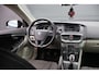Volvo V40 Cross Country 1.6 D2 Kinetic | Camera | Trekhaak | Parkeersensoren