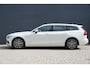 Volvo V60 2.0 T8 390pk Twin Engine AWD Inscription | Panoramadak | Trekhaak | Harman/Kardon | Adaptive Cruise