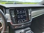 Volvo V90 2.0 T8 Twin Engine AWD R-Design|Pano|Trekhaak|Leder|B&W