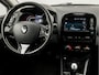 Renault Clio Estate 0.9 TCe Expression (NAVIGATIE, TREKHAAK, PARKEERSENSOREN, SPORTSTOELEN, GETINT GLAS, LM VELGEN, BASS REFLEX, CRUISE, NIEUWE APK, NIEUWSTAAT)