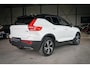 Volvo XC40 2.0 T4 R-Design| 360° CAM | TREKHAAK | CARPLAY