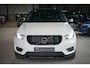 Volvo XC40 2.0 T4 R-Design| 360° CAM | TREKHAAK | CARPLAY