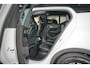 Volvo XC40 2.0 T4 R-Design| 360° CAM | TREKHAAK | CARPLAY