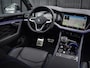Volkswagen Touareg 3.0 TSi eHybrid 4MOTION R | HEAD-UP | DYNAUDIO | 360 CAMERA | SOFT-CLOSE | PANORAMADAK | KEYLESS ACCESS | STOELMASSAGE | TREKHAAK | AMBIANCE INTERIEUR | SHADOW-LINE | MEMORY SEATS