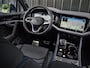 Volkswagen Touareg 3.0 TSi eHybrid 4MOTION R | HEAD-UP | DYNAUDIO | 360 CAMERA | SOFT-CLOSE | PANORAMADAK | KEYLESS ACCESS | STOELMASSAGE | TREKHAAK | AMBIANCE INTERIEUR | SHADOW-LINE | MEMORY SEATS