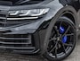 Volkswagen Touareg 3.0 TSi eHybrid 4MOTION R | HEAD-UP | DYNAUDIO | 360 CAMERA | SOFT-CLOSE | PANORAMADAK | KEYLESS ACCESS | STOELMASSAGE | TREKHAAK | AMBIANCE INTERIEUR | SHADOW-LINE | MEMORY SEATS