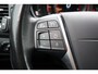 Volvo V40 T3 Momentum - Parkeersensoren achter - Navigatie - Cruise Control - LED koplampen - Trekhaak - 17' LMV