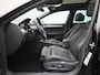 Volkswagen Passat 1.4 TSI PHEV GTE Business 218 PK | Automaat | 360 Camera | Panoramadak | Lederen Bekleding | Trekhaak | Keyless | Navigatie PRO | Stoelverwarming | Digital Cockpit PRO | Dodehoeksensor |