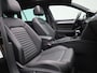 Volkswagen Passat 1.4 TSI PHEV GTE Business 218 PK | Automaat | 360 Camera | Panoramadak | Lederen Bekleding | Trekhaak | Keyless | Navigatie PRO | Stoelverwarming | Digital Cockpit PRO | Dodehoeksensor |