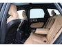 Volvo XC60 T6 Plug-in hybrid Ultra Dark | Luchtvering | Bowers&Wilkins | Massage+Ventilatie | Head-Up | 360° Camera