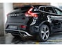 Volvo V40 T3 Automaat Polar+ Sport Panorama Dak | Verwarmbare Voorstoelen | R-Design Exterieur | Navigatiesysteem | Parkeersensoren | Keyless Entry | Electronic Climate Control | Achteruitrijcamera | Cruise Control | Getint Glas Achter