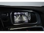 Volvo V40 T3 Automaat Polar+ Sport Panorama Dak | Verwarmbare Voorstoelen | R-Design Exterieur | Navigatiesysteem | Parkeersensoren | Keyless Entry | Electronic Climate Control | Achteruitrijcamera | Cruise Control | Getint Glas Achter