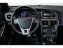 Volvo V40 T3 Automaat Polar+ Sport Panorama Dak | Verwarmbare Voorstoelen | R-Design Exterieur | Navigatiesysteem | Parkeersensoren | Keyless Entry | Electronic Climate Control | Achteruitrijcamera | Cruise Control | Getint Glas Achter