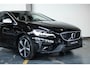 Volvo V40 T3 Automaat Polar+ Sport Panorama Dak | Verwarmbare Voorstoelen | R-Design Exterieur | Navigatiesysteem | Parkeersensoren | Keyless Entry | Electronic Climate Control | Achteruitrijcamera | Cruise Control | Getint Glas Achter