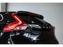 Volvo V40 T3 Automaat Polar+ Sport Panorama Dak | Verwarmbare Voorstoelen | R-Design Exterieur | Navigatiesysteem | Parkeersensoren | Keyless Entry | Electronic Climate Control | Achteruitrijcamera | Cruise Control | Getint Glas Achter