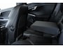 Volvo V40 T3 Automaat Polar+ Sport Panorama Dak | Verwarmbare Voorstoelen | R-Design Exterieur | Navigatiesysteem | Parkeersensoren | Keyless Entry | Electronic Climate Control | Achteruitrijcamera | Cruise Control | Getint Glas Achter