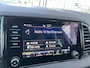 Skoda Karoq 1.5 TSI ACT Sportline Business / AUTOMAAT/ ELEKTR. TREKHAAK/ KEYLESS/ ADAPT. CRUISE/ PARK. SENSOREN + CAMERA/ SMARTLINK/ DIGITAL DASH/ DAB/ RIJ-MODI/ NAVI/ STOEL-STUUR VERWARM./ CLIMA