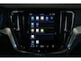Volvo V60 T8 Plug-in hybrid AWD Ultra Bright | Head-up display | Adaptieve Cruise Control met Pilot Assist | Premium audio by Bowers & Wilkins | Elektrisch bedienbaar panoramisch schuif/-kanteldak | Elektrische voorstoelen met geheugen | 360° Parkeercamera | Park Assist voor + achter |  Verwarmbare voor- +achter stoelen + stuurwiel | Apple CarPlay |