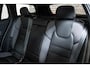 Volvo V60 T8 Plug-in hybrid AWD Ultra Bright | Head-up display | Adaptieve Cruise Control met Pilot Assist | Premium audio by Bowers & Wilkins | Elektrisch bedienbaar panoramisch schuif/-kanteldak | Elektrische voorstoelen met geheugen | 360° Parkeercamera | Park Assist voor + achter |  Verwarmbare voor- +achter stoelen + stuurwiel | Apple CarPlay |