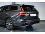 Volvo V60 T8 Plug-in hybrid AWD Ultra Bright | Head-up display | Adaptieve Cruise Control met Pilot Assist | Premium audio by Bowers & Wilkins | Elektrisch bedienbaar panoramisch schuif/-kanteldak | Elektrische voorstoelen met geheugen | 360° Parkeercamera | Park Assist voor + achter |  Verwarmbare voor- +achter stoelen + stuurwiel | Apple CarPlay |