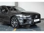 Volvo V60 T8 Plug-in hybrid AWD Ultra Bright | Head-up display | Adaptieve Cruise Control met Pilot Assist | Premium audio by Bowers & Wilkins | Elektrisch bedienbaar panoramisch schuif/-kanteldak | Elektrische voorstoelen met geheugen | 360° Parkeercamera | Park Assist voor + achter |  Verwarmbare voor- +achter stoelen + stuurwiel | Apple CarPlay |