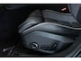 Volvo V60 T8 Plug-in hybrid AWD Ultra Bright | Head-up display | Adaptieve Cruise Control met Pilot Assist | Premium audio by Bowers & Wilkins | Elektrisch bedienbaar panoramisch schuif/-kanteldak | Elektrische voorstoelen met geheugen | 360° Parkeercamera | Park Assist voor + achter |  Verwarmbare voor- +achter stoelen + stuurwiel | Apple CarPlay |