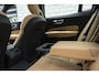 Volvo S60 T6 Automaat Recharge AWD Ultimate Bright Volvo S60 T6 Automaat  Recharge AWD Ultimate Bright | Premium Audio by Harman Kardon | Head-Up display | Panoramadak | Nappa leder interieur | Interieur voorverwarming | 360º Camera