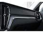 Volvo V60 T4 Automaat Momentum Pro | Panoramadak | Adaptive cruise control | Parkeerverwarming | BLIS | Parkeersensoren voor + achter | Stoelverwarming | 19'' Lichtmetalen velgen | Dealeronderhouden | Navigatie