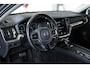 Volvo V60 T4 Automaat Momentum Pro | Panoramadak | Adaptive cruise control | Parkeerverwarming | BLIS | Parkeersensoren voor + achter | Stoelverwarming | 19'' Lichtmetalen velgen | Dealeronderhouden | Navigatie