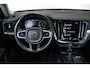 Volvo V60 T4 Automaat Momentum Pro | Panoramadak | Adaptive cruise control | Parkeerverwarming | BLIS | Parkeersensoren voor + achter | Stoelverwarming | 19'' Lichtmetalen velgen | Dealeronderhouden | Navigatie
