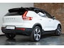 Volvo XC40 T5 Recharge R-Design | Panoramadak | Adaptive cruise control | Parkeersensoren voor + achter | Stoelverwarming | Parkeercamera | Wegklapbare trekhaak | Volvo on Call | Navigatie | Dealeronderhouden