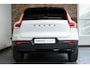 Volvo XC40 T5 Recharge R-Design | Panoramadak | Adaptive cruise control | Parkeersensoren voor + achter | Stoelverwarming | Parkeercamera | Wegklapbare trekhaak | Volvo on Call | Navigatie | Dealeronderhouden