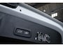 Volvo XC40 T5 Recharge R-Design | Panoramadak | Adaptive cruise control | Parkeersensoren voor + achter | Stoelverwarming | Parkeercamera | Wegklapbare trekhaak | Volvo on Call | Navigatie | Dealeronderhouden