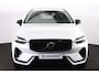 Volvo XC60 T8 Recharge AWD Ultimate Dark - LONG RANGE - Panorama/schuifdak - IntelliSafe Assist & Surround - 360º Camera - Adaptieve LED koplampen - Verwarmde voorstoelen, stuur & achterbank - Parkeersensoren voor & achter - Elektr. bedienb. voorstoelen met geheugen - Head up display - Draadloze tel. lader - Extra getint glas - 20' LMV