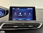 Peugeot 3008 1.2 PureTech GT Line Navigatie | Elektrische achterklep | Achteruitrijcamera | Dodehoekdetectie | NIEUWE DISTRIBUTIE