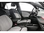 Volkswagen ID.3 Pro S Business 204pk Automaat Warmtepomp, Adaptive cruise control, Achteruitrijcamera, LED matrix koplampen, Navigatie, Stuurwiel verwarmd, Elektrisch verstelbare voorstoelen