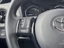 Toyota Yaris 1.5 Hybrid Design / Trekhaak / All season / Achteruitrijcamera / Climate control / Navigatie / Cruise Control /
