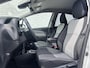 Toyota Yaris 1.5 Hybrid Design / Trekhaak / All season / Achteruitrijcamera / Climate control / Navigatie / Cruise Control /