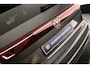 Volkswagen Touareg R 3.0 TSI eHybrid 462pk Tiptronic Trekhaak, Luchtvering, Panoramadak, Lederen bekleding, Adaptive cruise control, 360 camera, Navigatie, Elektrische achterklep