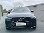 Volvo XC60 T8 Plug-in hybrid AWD Ultimate Dark / Trekhaak / Pano. dak / Geventileerde + verwarmde stoelen / Luchtvering / Bowers & Wilkins / Head-up display /