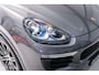 Porsche Cayenne 3.0 S E-Hybrid 416 pk | NL auto NAP | Rijklaarprijs | Bose | Panoramadak | 21 inch | Meteorgrey |