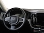 Volvo XC60 B5 Momentum Exclusive | Trekhaak | Panoramadak | 360° Camera |
