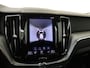 Volvo XC60 B5 Momentum Exclusive | Trekhaak | Panoramadak | 360° Camera |