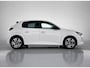 Peugeot 208 Allure 100pk | Navigatie via Apple Carplay / Android Auto | Achteruitrijcamera | Stoelverwarming | Climate Control | Cruise Control | Parkeersensoren | Bluetooth | Stof/kunstleder | Keyless | DAB+ radio | Led koplampen | Donker getint glas | 16" lichtmetalen velgen |