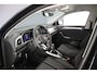 Volkswagen T-Roc Life Edition 1.0 TSI 115pk Adaptive cruise control, Achteruitrijcamera, LED koplampen, Stoelverwarming, Airco, DAB, Radio, Parkeersensoren, App connect