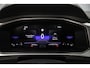 Volkswagen T-Roc Life Edition 1.0 TSI 115pk Adaptive cruise control, Achteruitrijcamera, LED koplampen, Stoelverwarming, Airco, DAB, Radio, Parkeersensoren, App connect