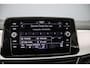 Volkswagen T-Roc Life Edition 1.0 TSI 115pk Adaptive cruise control, Achteruitrijcamera, LED koplampen, Stoelverwarming, Airco, DAB, Radio, Parkeersensoren, App connect