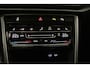 Volkswagen T-Roc Life Edition 1.0 TSI 115pk Adaptive cruise control, Achteruitrijcamera, LED koplampen, Stoelverwarming, Airco, DAB, Radio, Parkeersensoren, App connect