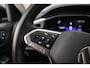Volkswagen T-Roc Life Edition 1.0 TSI 115pk Adaptive cruise control, Achteruitrijcamera, LED koplampen, Stoelverwarming, Airco, DAB, Radio, Parkeersensoren, App connect